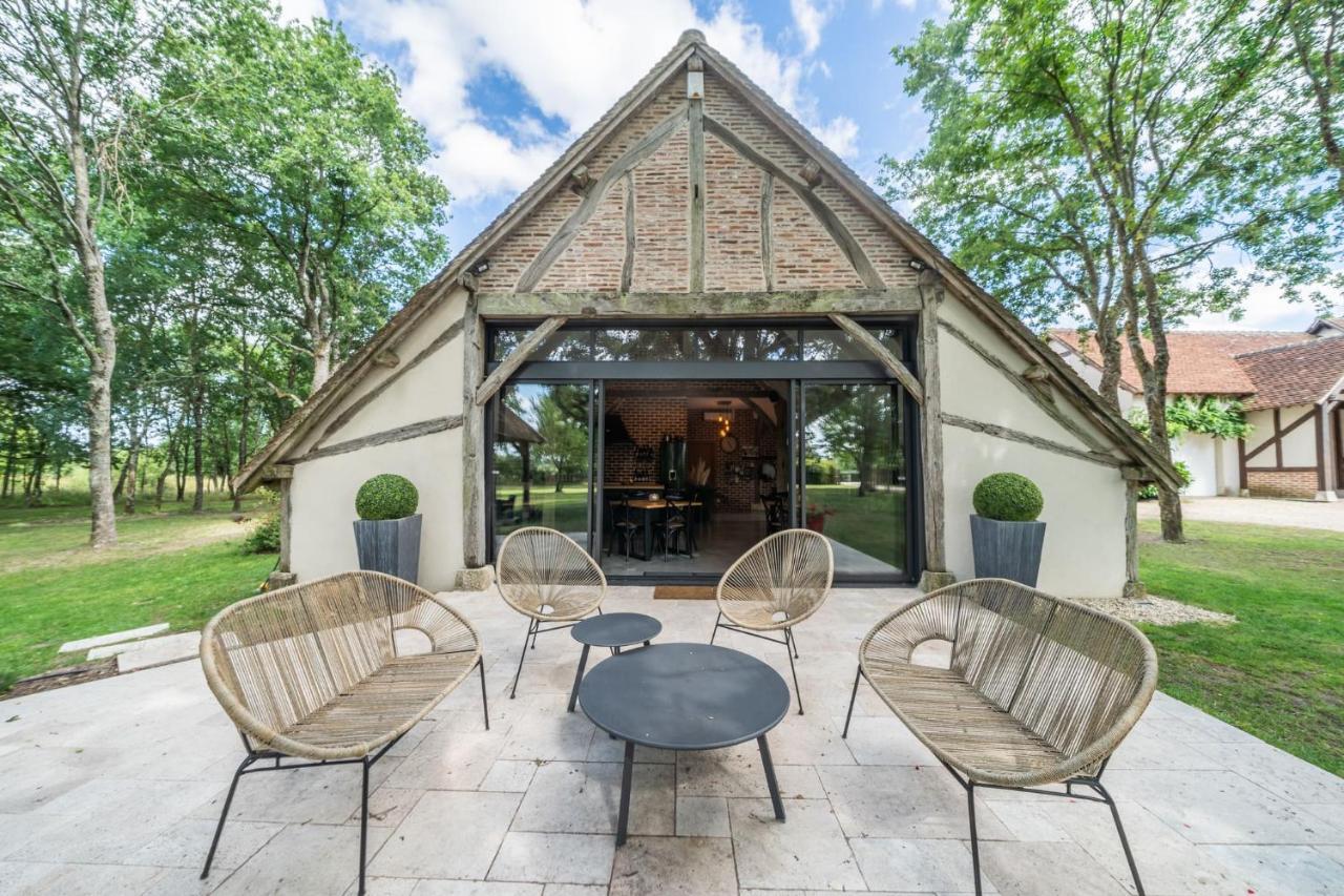 La Grange De Leonie, Chambres D'Hotes Avec Piscine Et Spa Méry-sur-Cher Zewnętrze zdjęcie