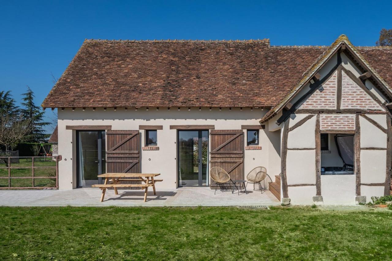 La Grange De Leonie, Chambres D'Hotes Avec Piscine Et Spa Méry-sur-Cher Zewnętrze zdjęcie